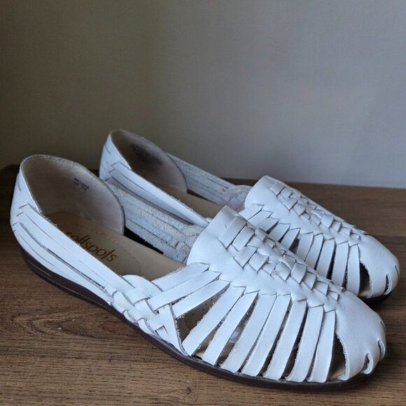 EUC SOFTSPOTS WHITE GENUINE LEATHER HUARACHE WOMENS SIZE 10 - Picture 1 of 15